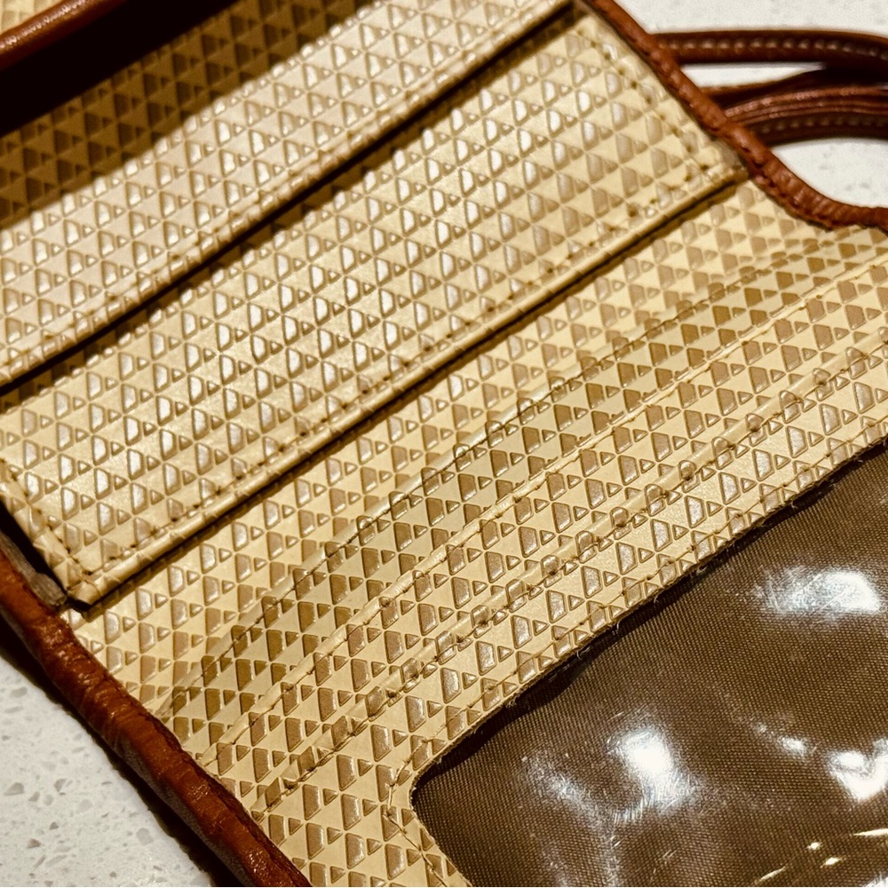 PRISTINE CONDITION - VINTAGE 1983 “Liz Claiborne Logo Crossbody Purse/Wallet” - Picture 5 of 9